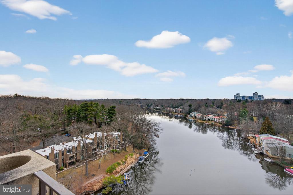 11400 WASHINGTON PLAZA W 1303