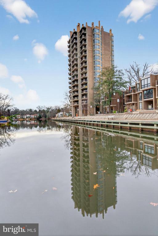 11400 WASHINGTON PLAZA W 1303