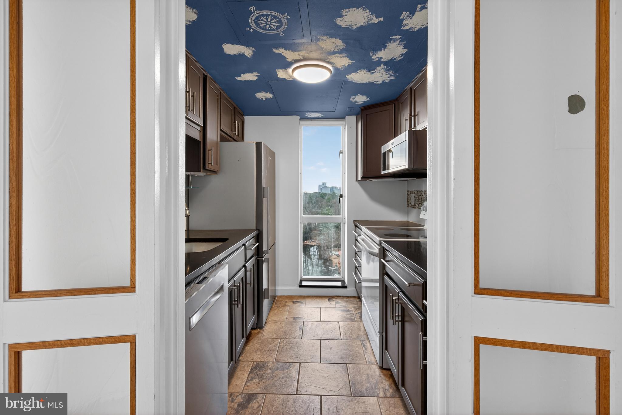 11400 WASHINGTON PLAZA W 1303