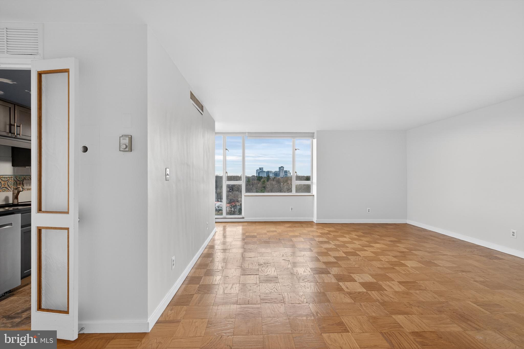 11400 WASHINGTON PLAZA W 1303