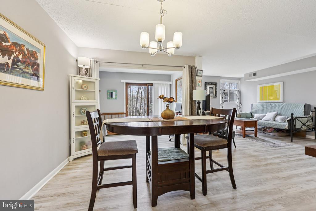 1534 MOORINGS DRIVE 7A/2A