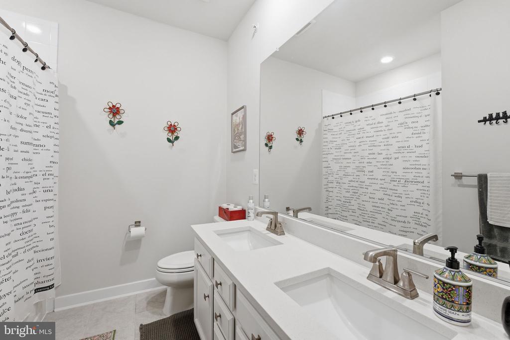 2338 WATER PROMENADE AVENUE 2F