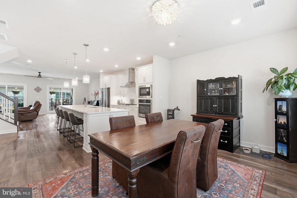 2338 WATER PROMENADE AVENUE 2F