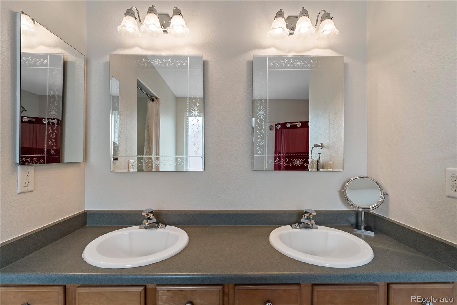 5015 Bayou Gulch Street