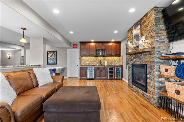 446 Angus Way