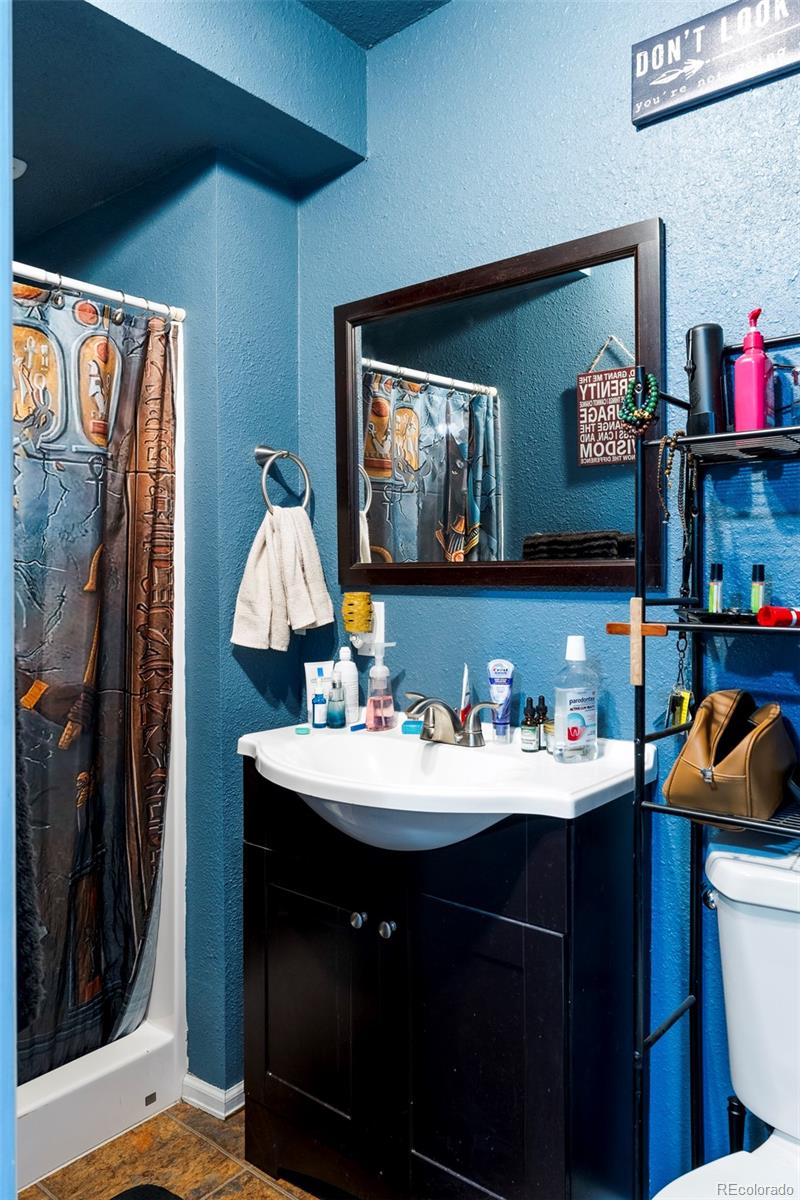 157 S Quicksilver Avenue