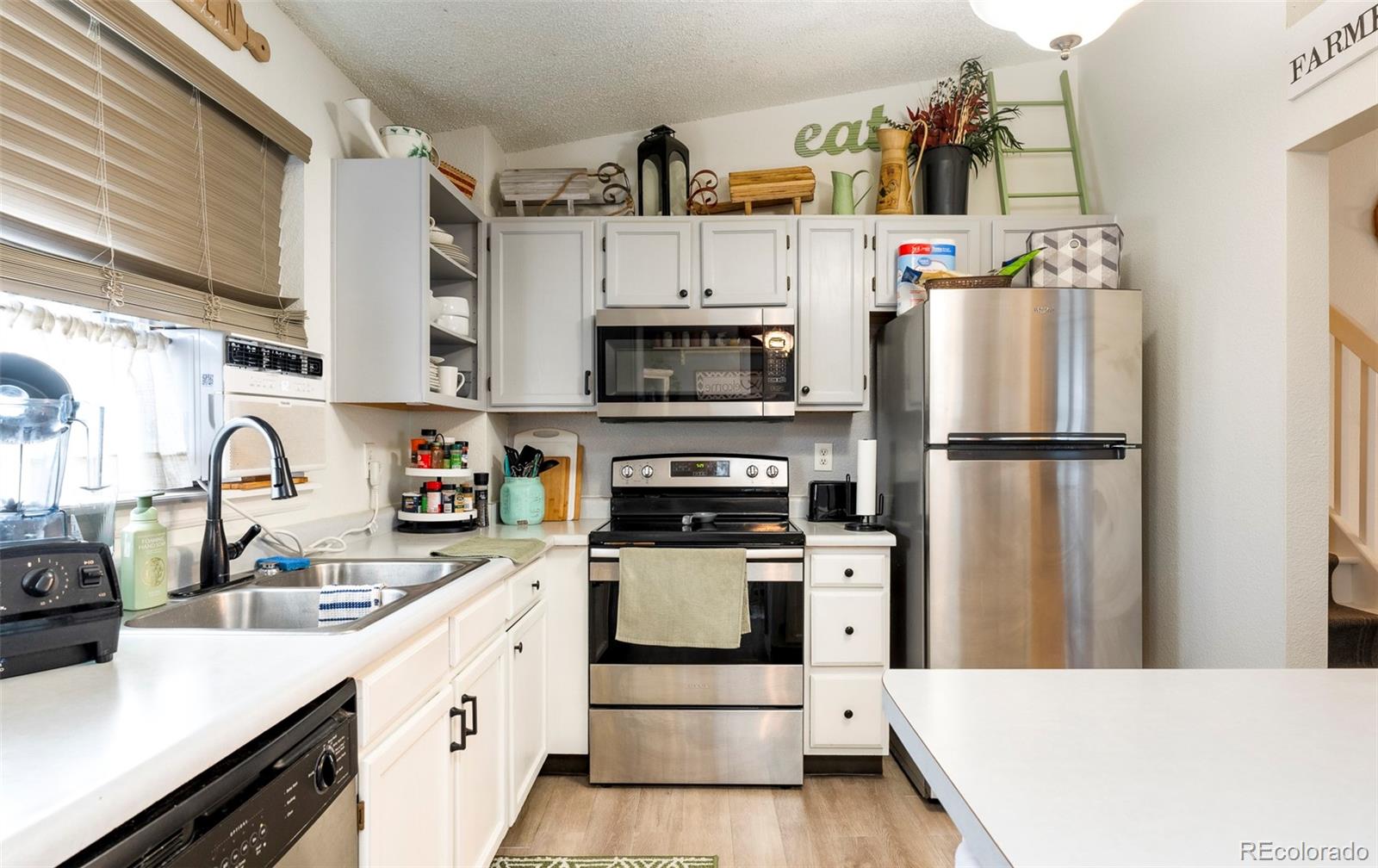 157 S Quicksilver Avenue