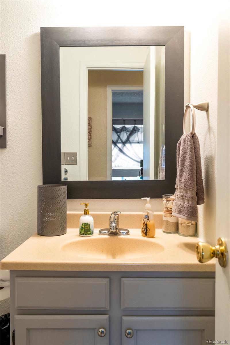 157 S Quicksilver Avenue