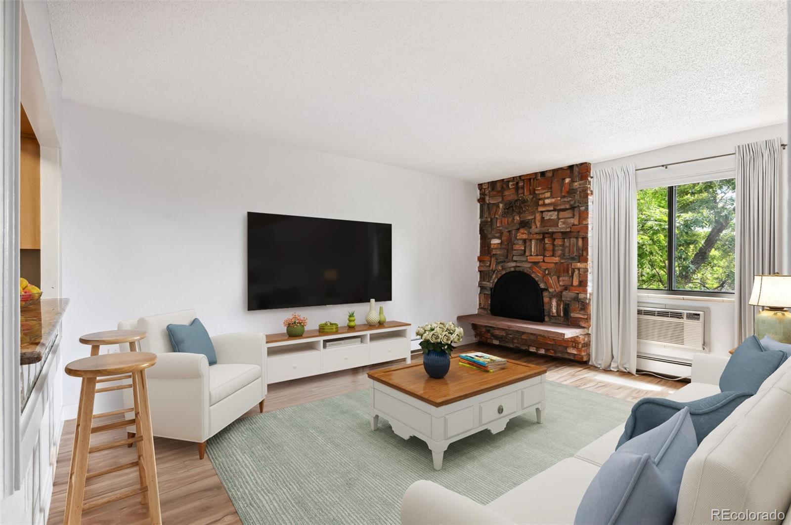 1008 N Corona Street Unit: 405