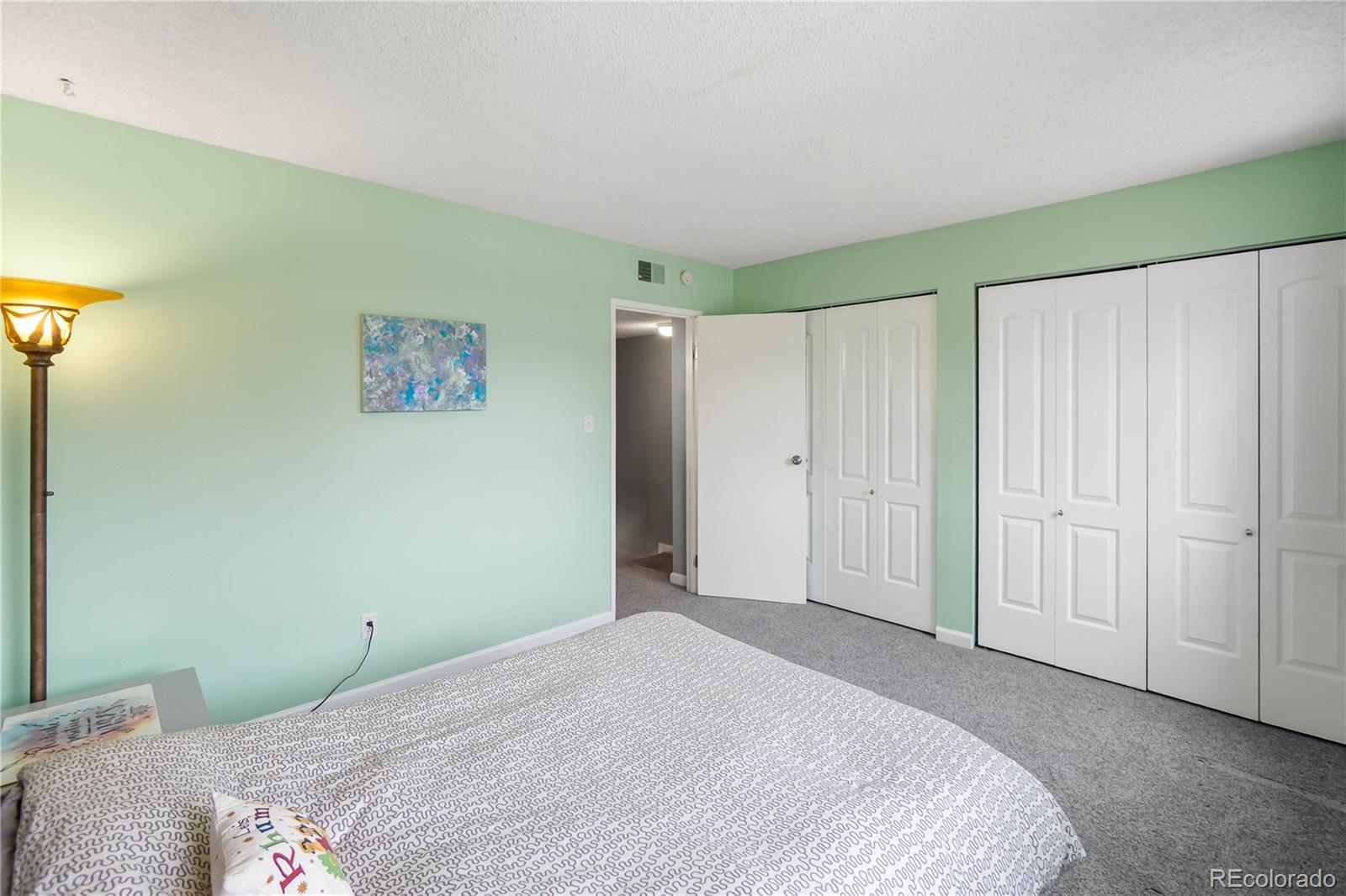 488 E Highline Circle