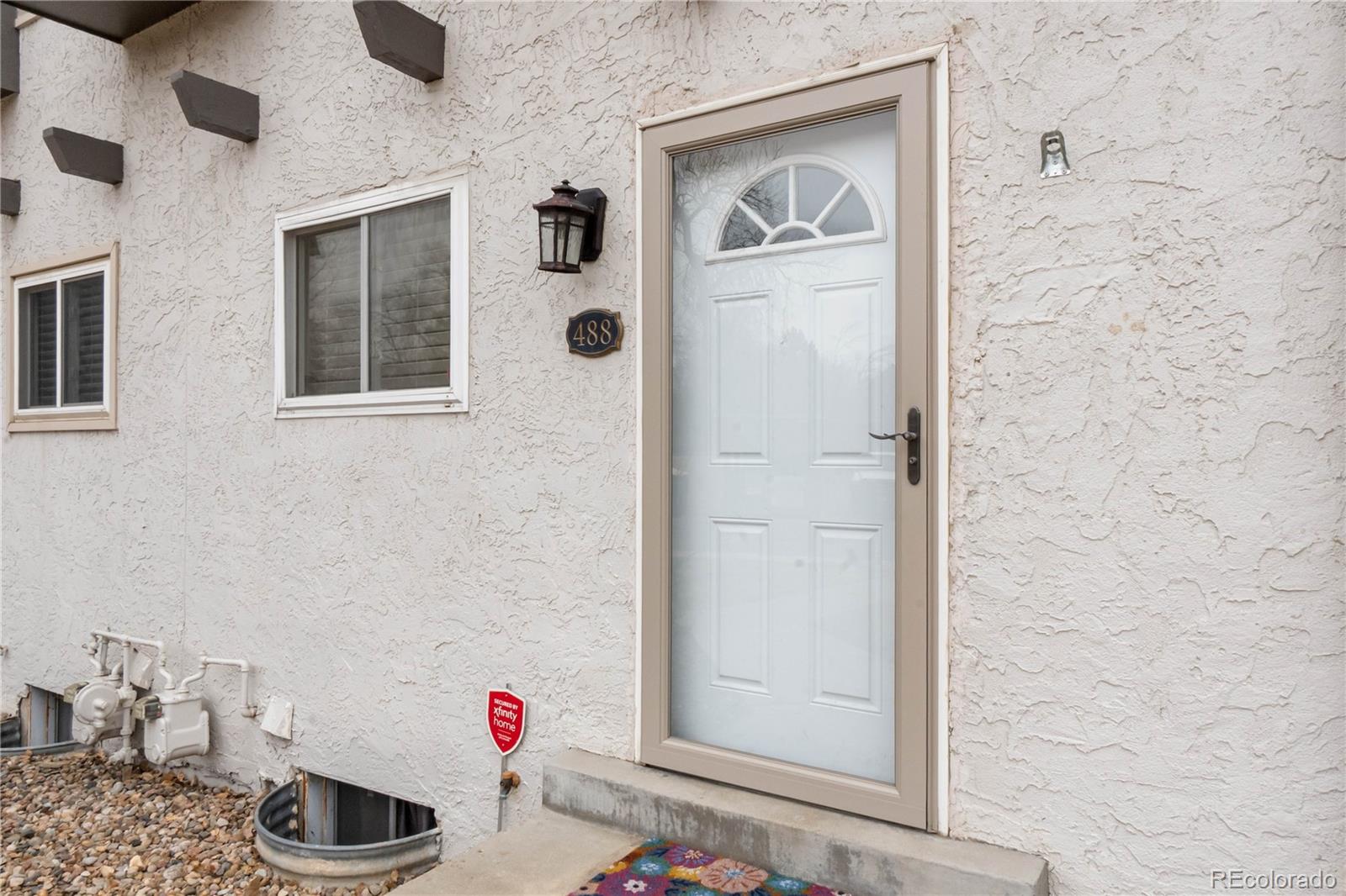 488 E Highline Circle