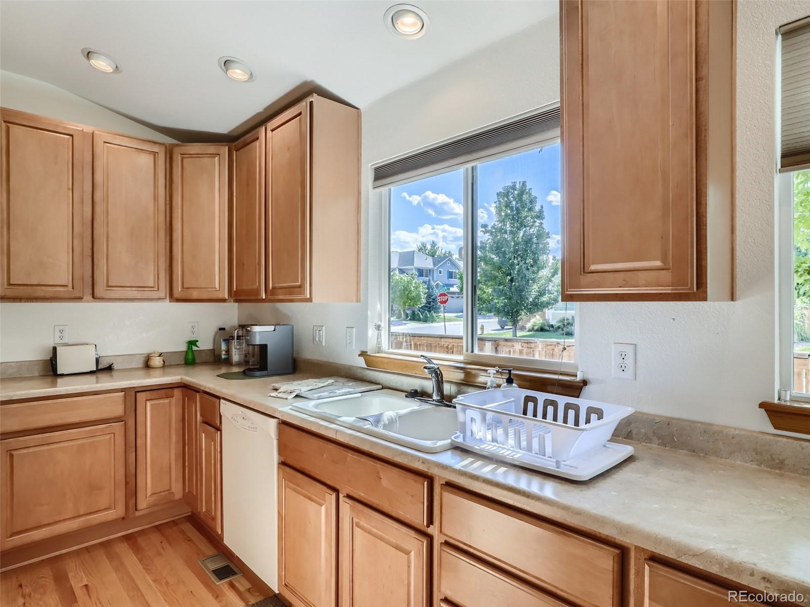 10659 W Weaver Drive