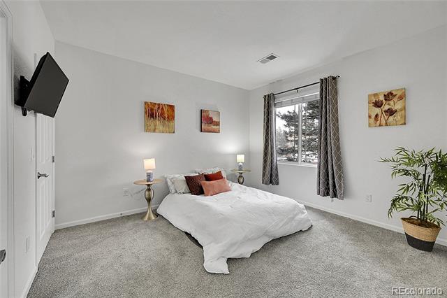 8457 S Hoyt Way Unit: 206