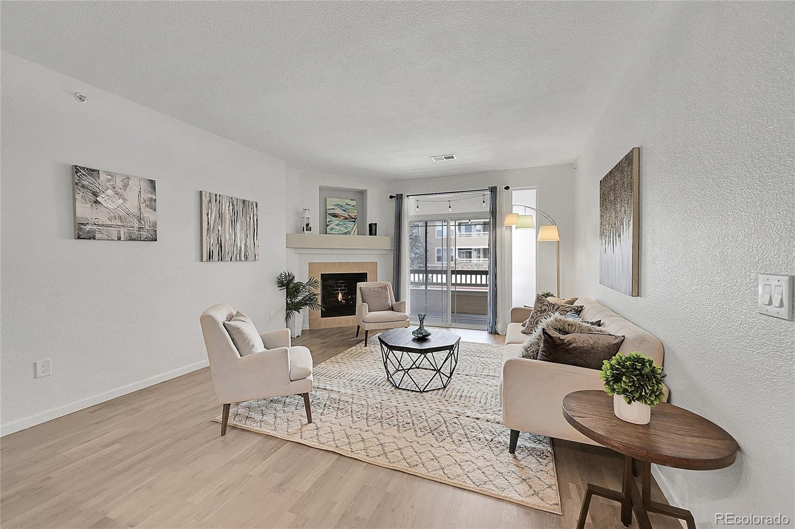 8457 S Hoyt Way Unit: 206