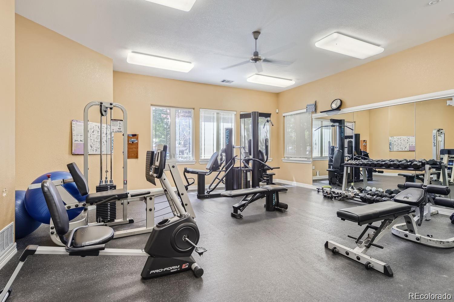 8457 S Hoyt Way Unit: 206