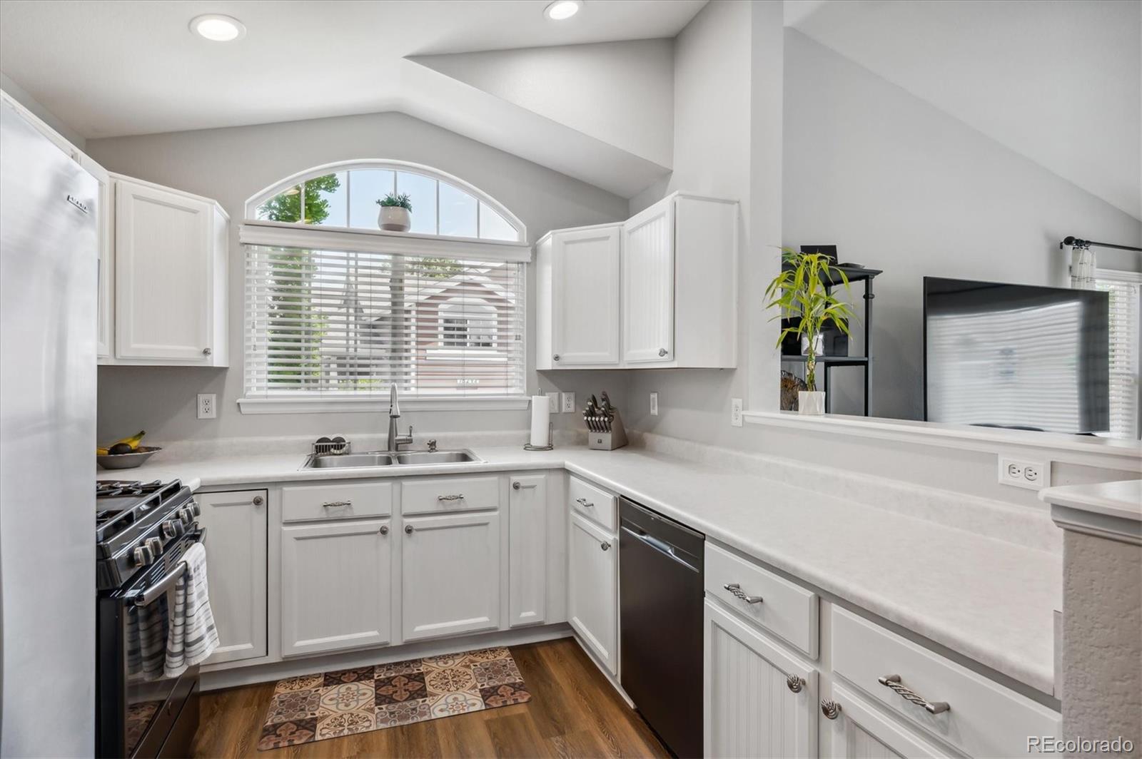 19437 E Mann Creek Drive Unit: A