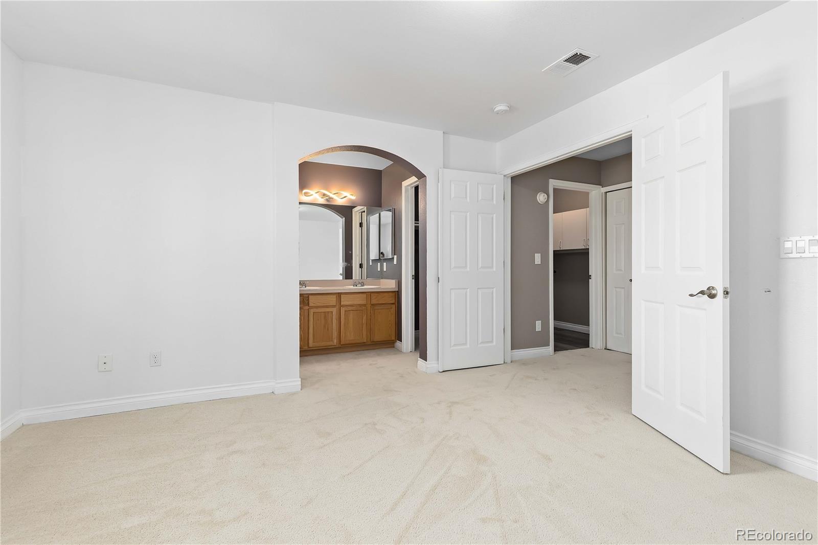 4296 S Eldridge Street Unit: 203