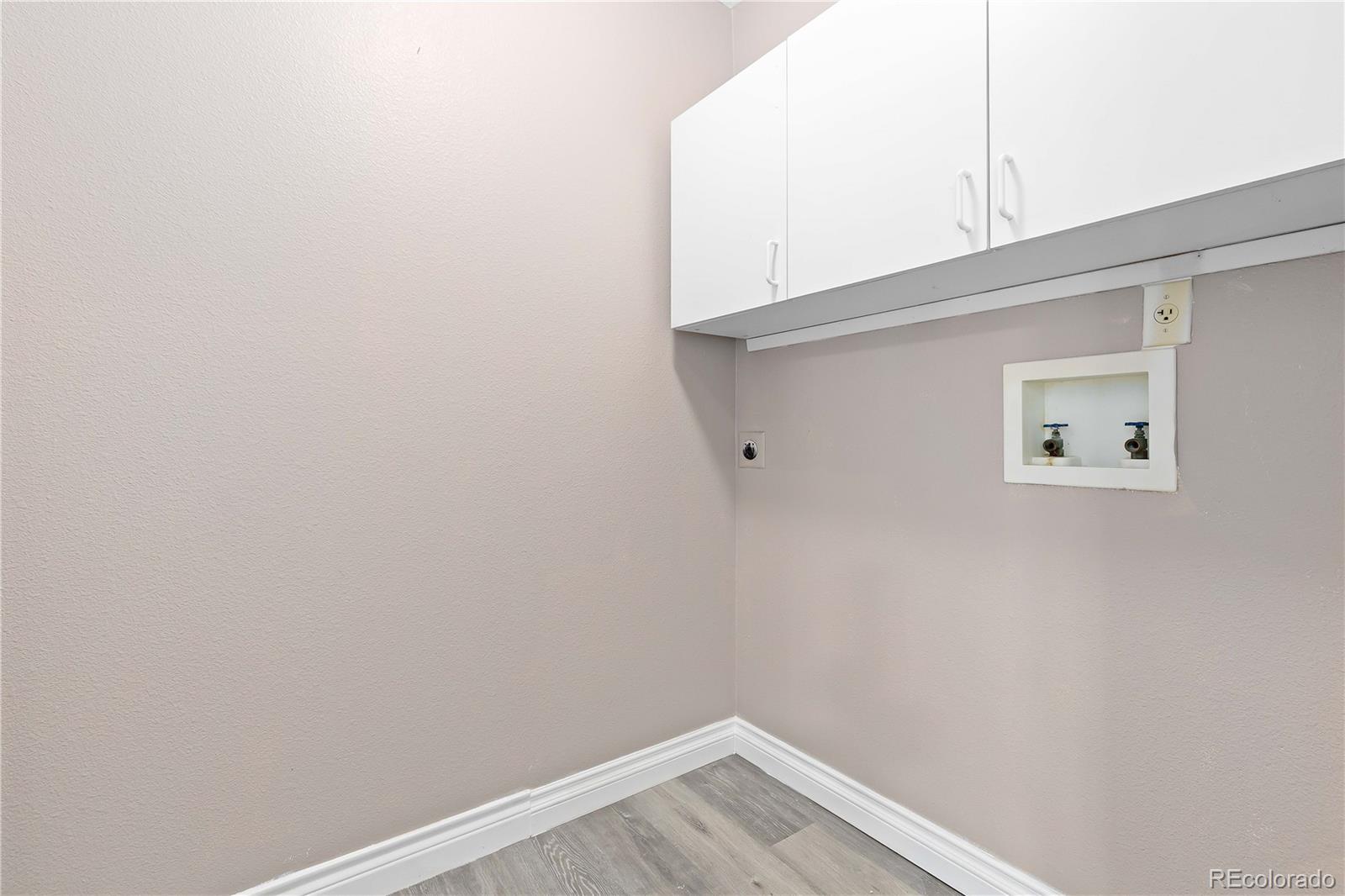 4296 S Eldridge Street Unit: 203