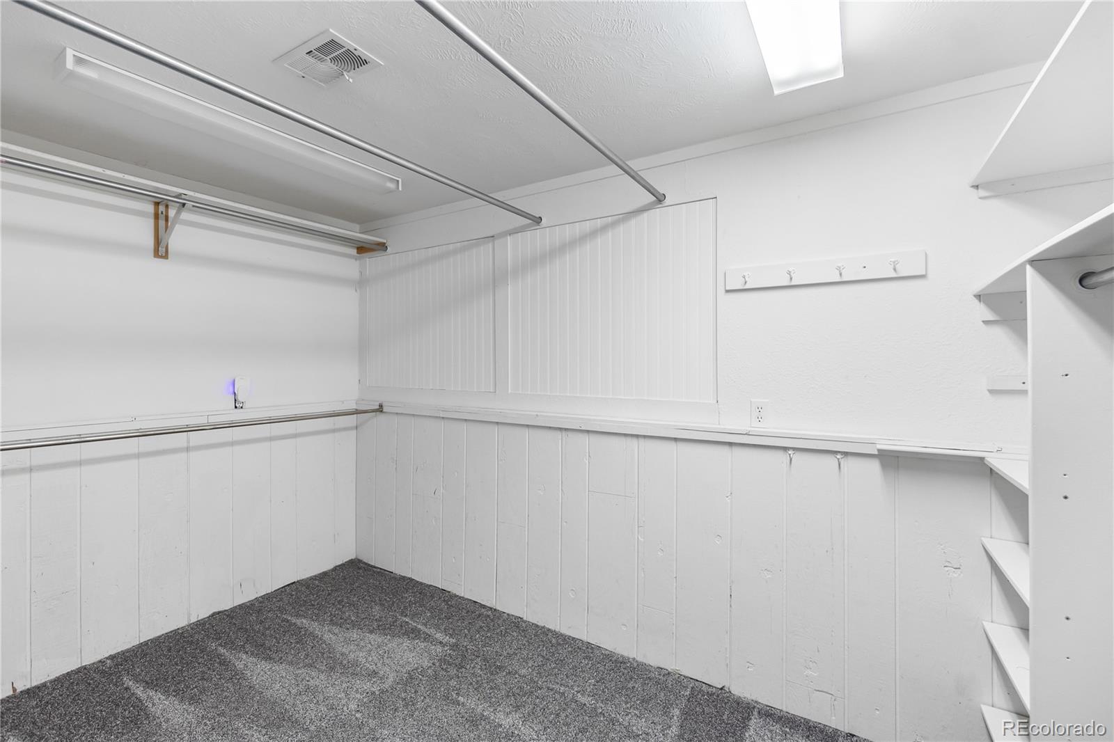 8010 W Chestnut Drive