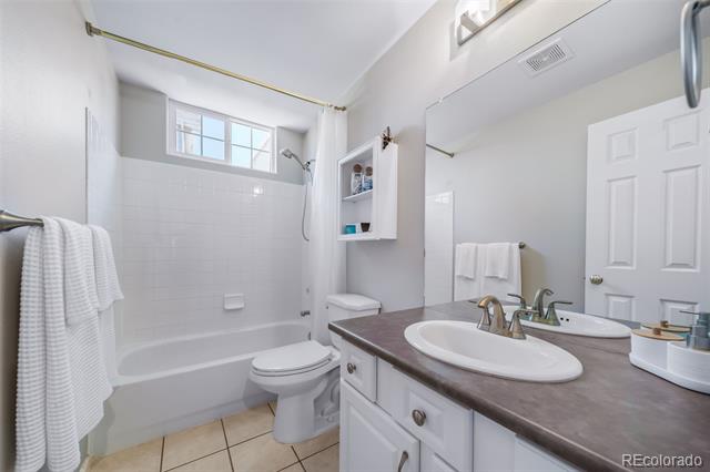 3104 Newport Circle
