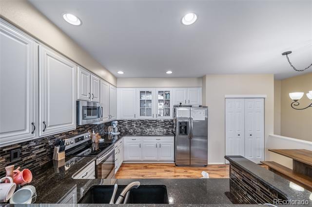 3104 Newport Circle