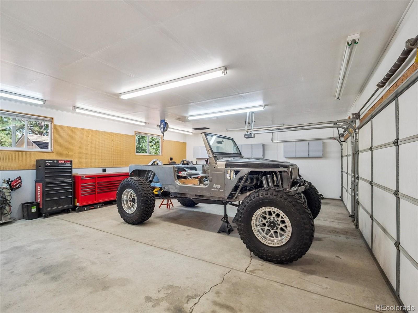 9183 W Calhoun Place