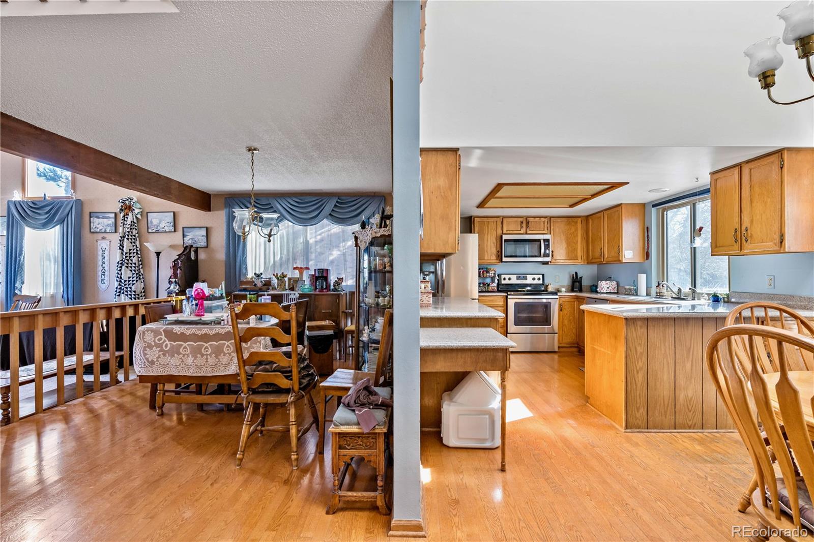 8166 W Geddes Avenue