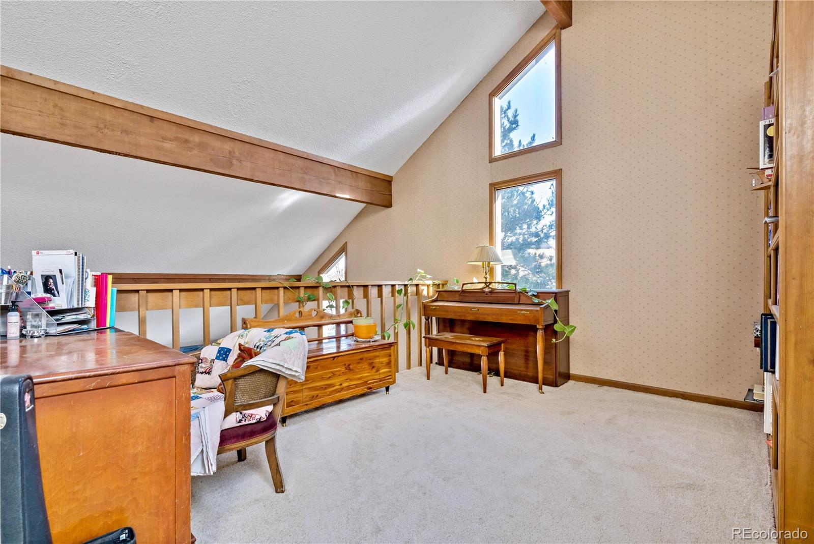 8166 W Geddes Avenue