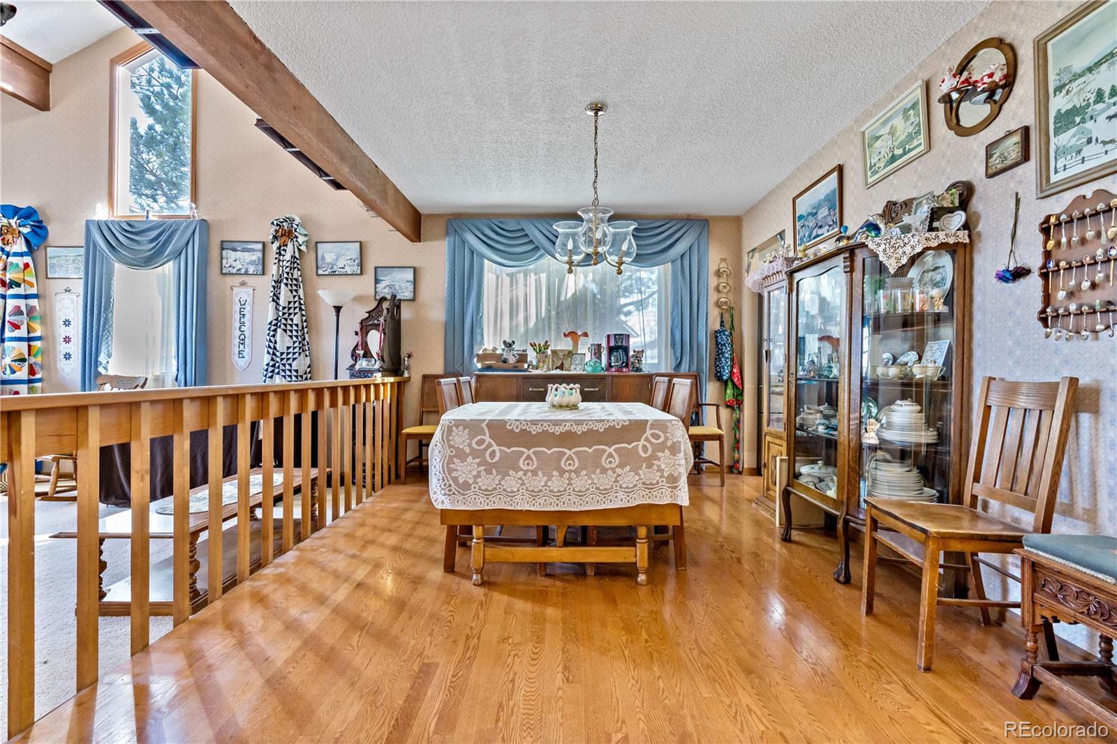 8166 W Geddes Avenue