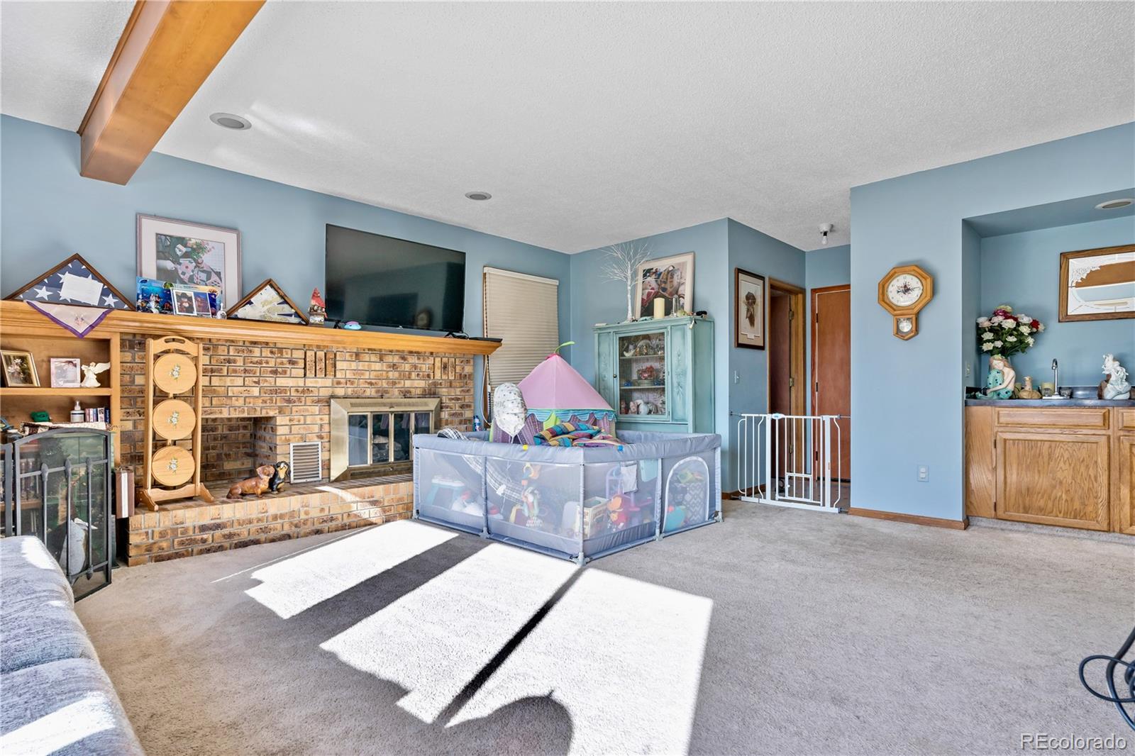 8166 W Geddes Avenue