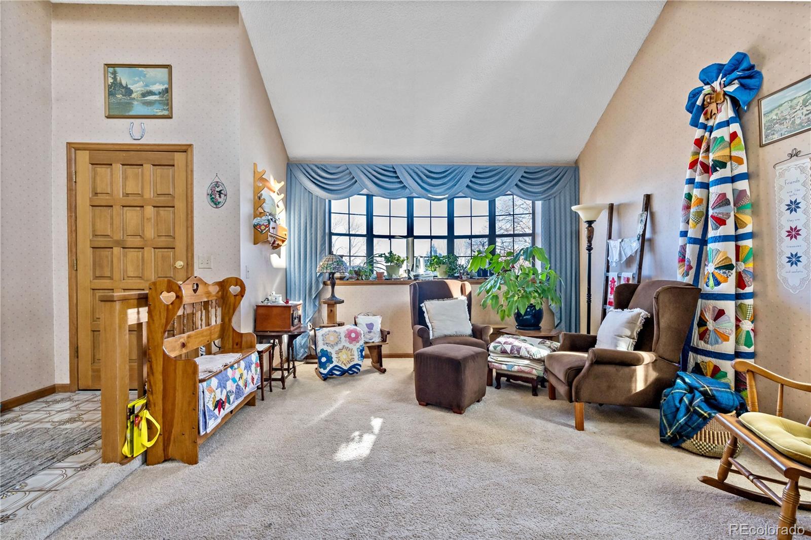 8166 W Geddes Avenue