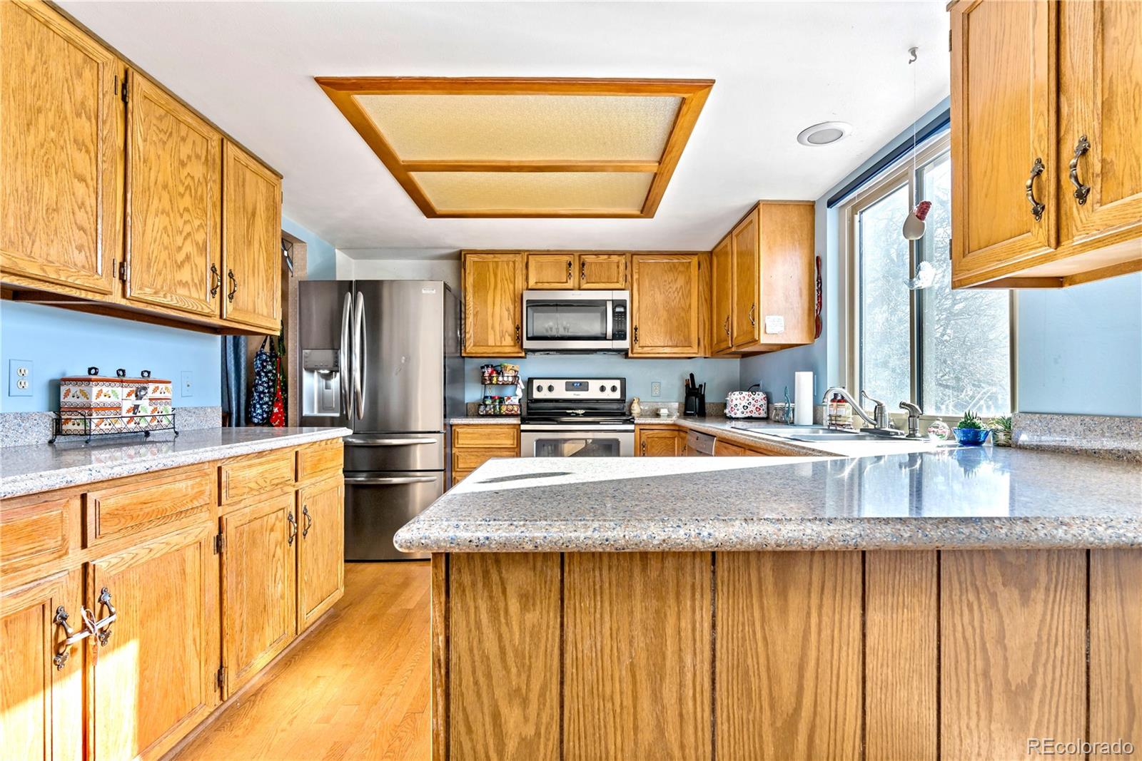 8166 W Geddes Avenue