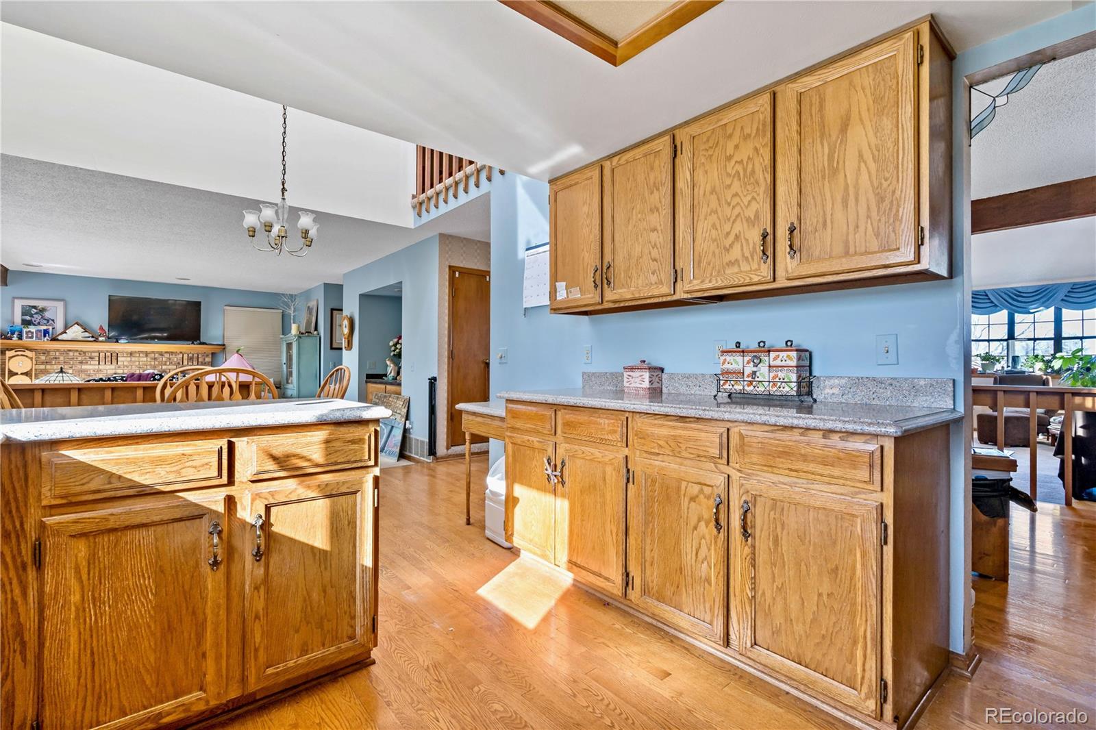 8166 W Geddes Avenue