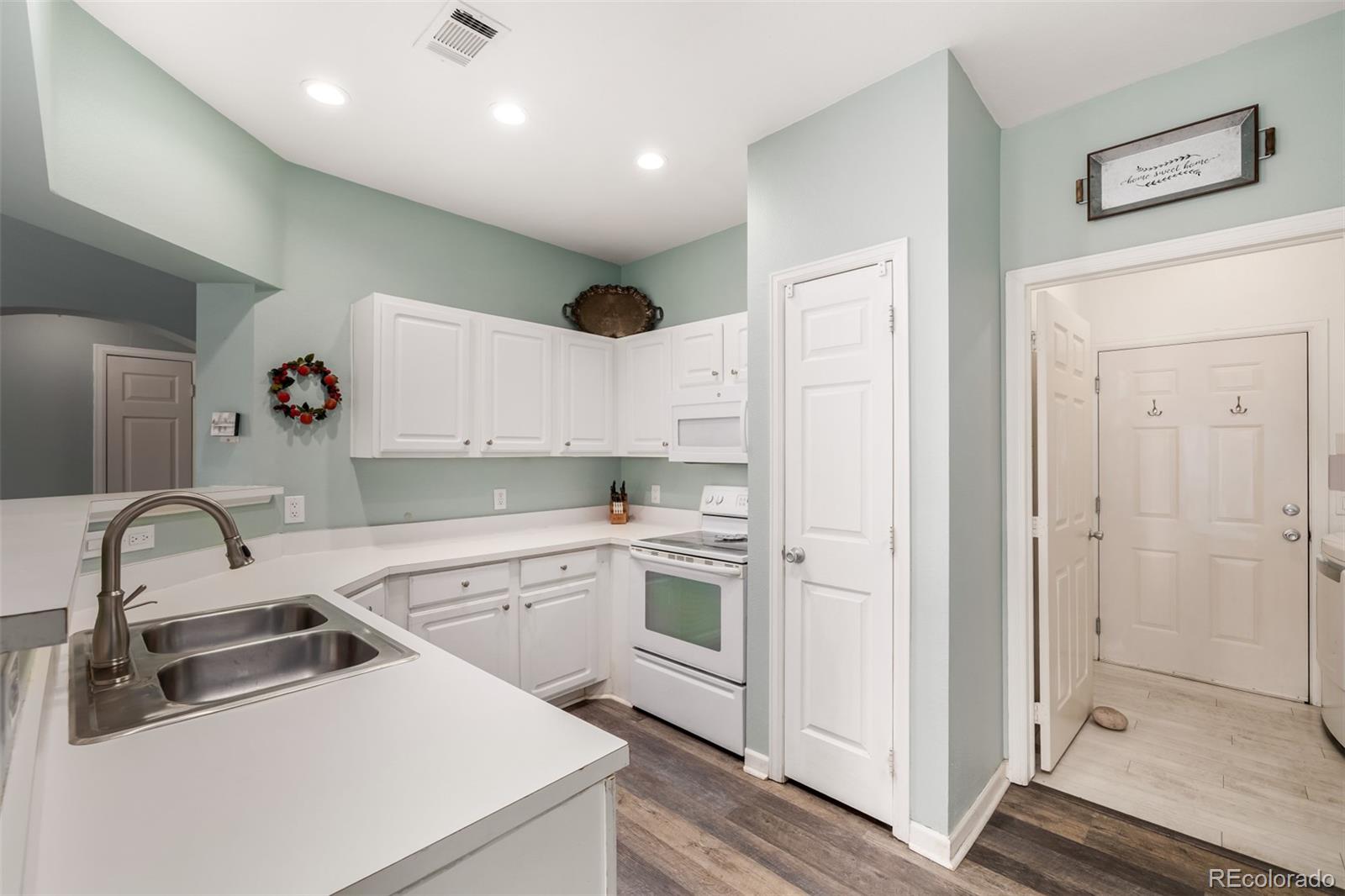 7448 S Quail Circle Unit: 2214