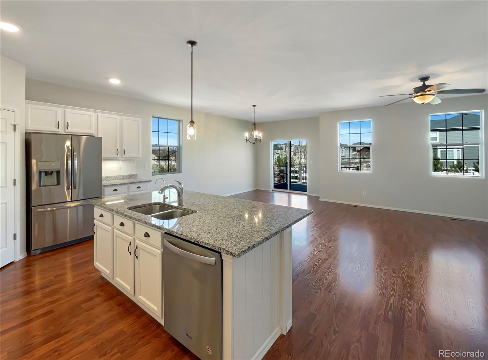 6086 Sun Mesa Circle