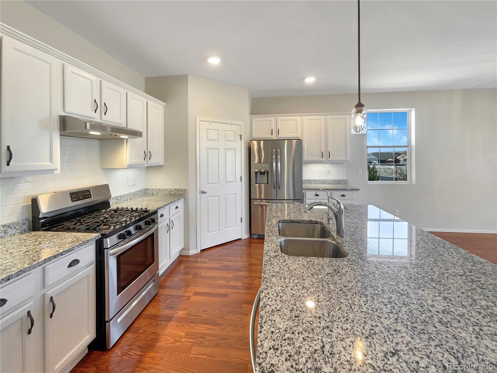 6086 Sun Mesa Circle