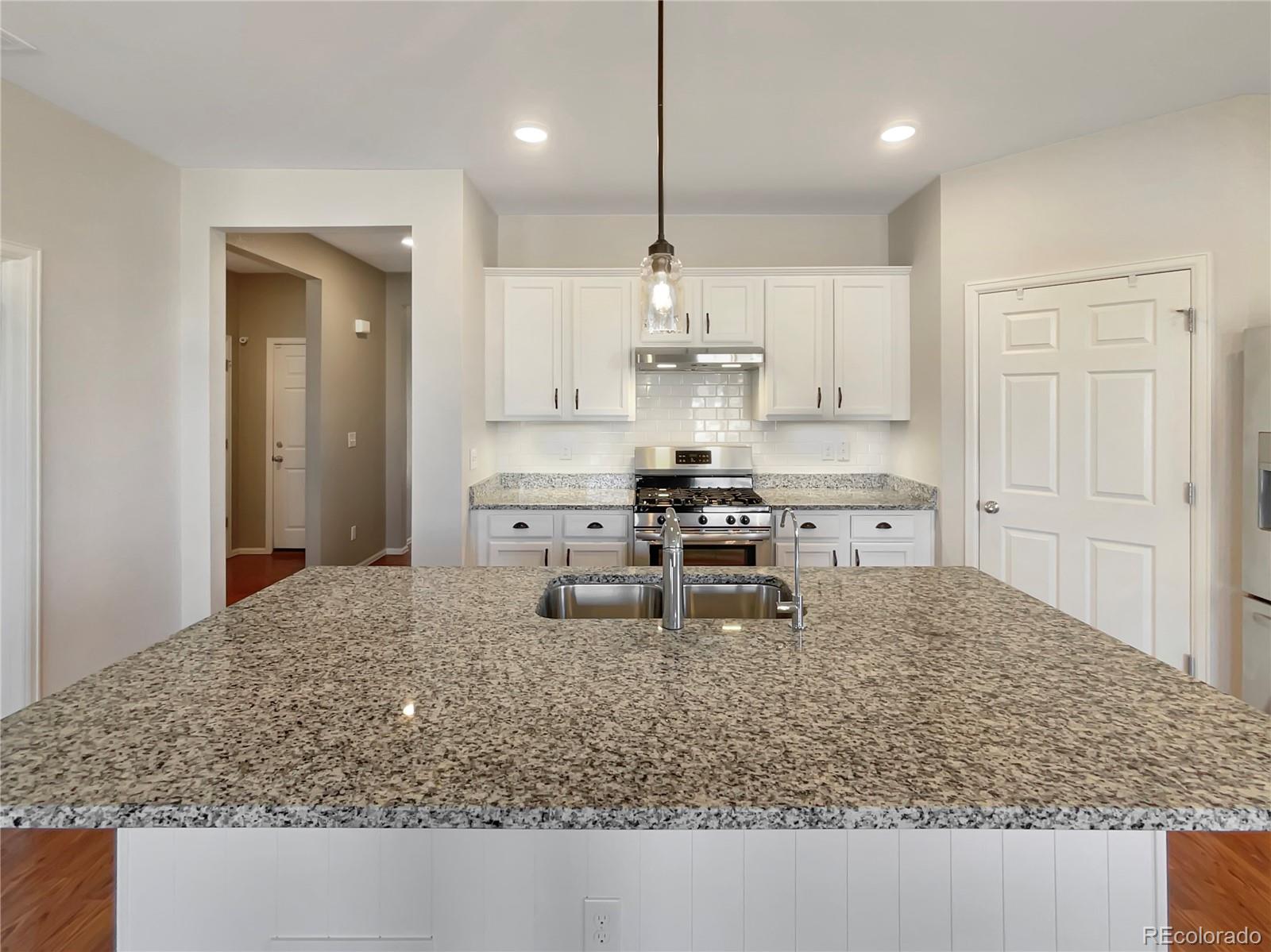 6086 Sun Mesa Circle