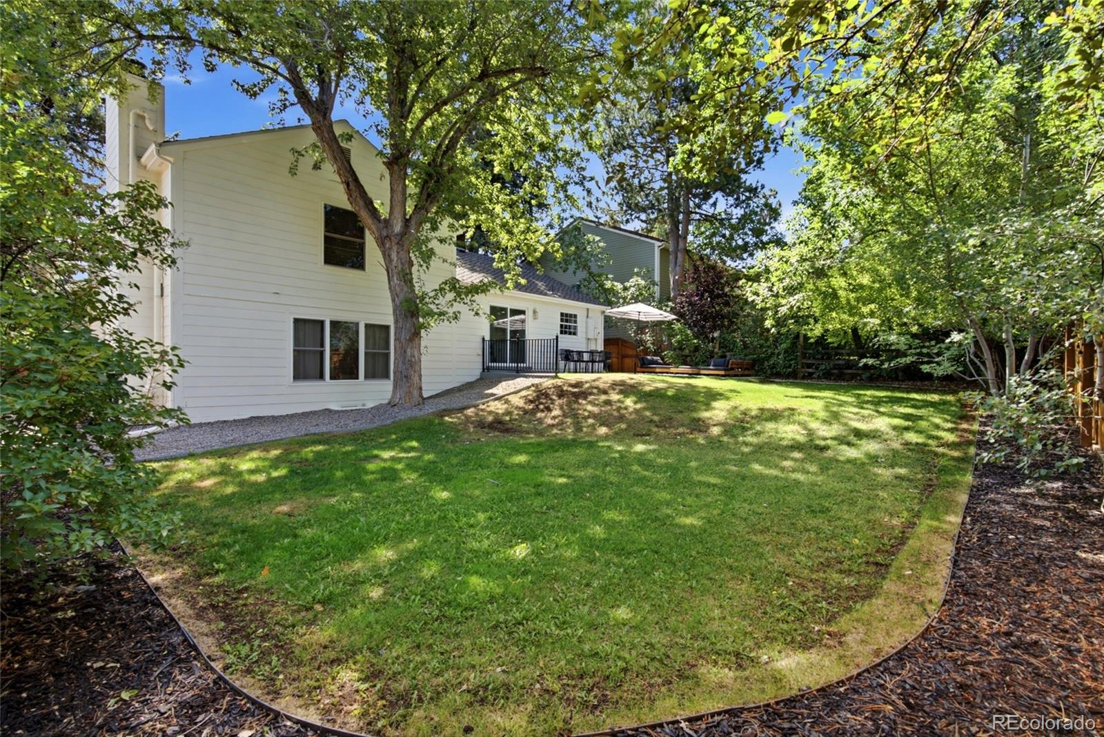 6847 S Magnolia Court