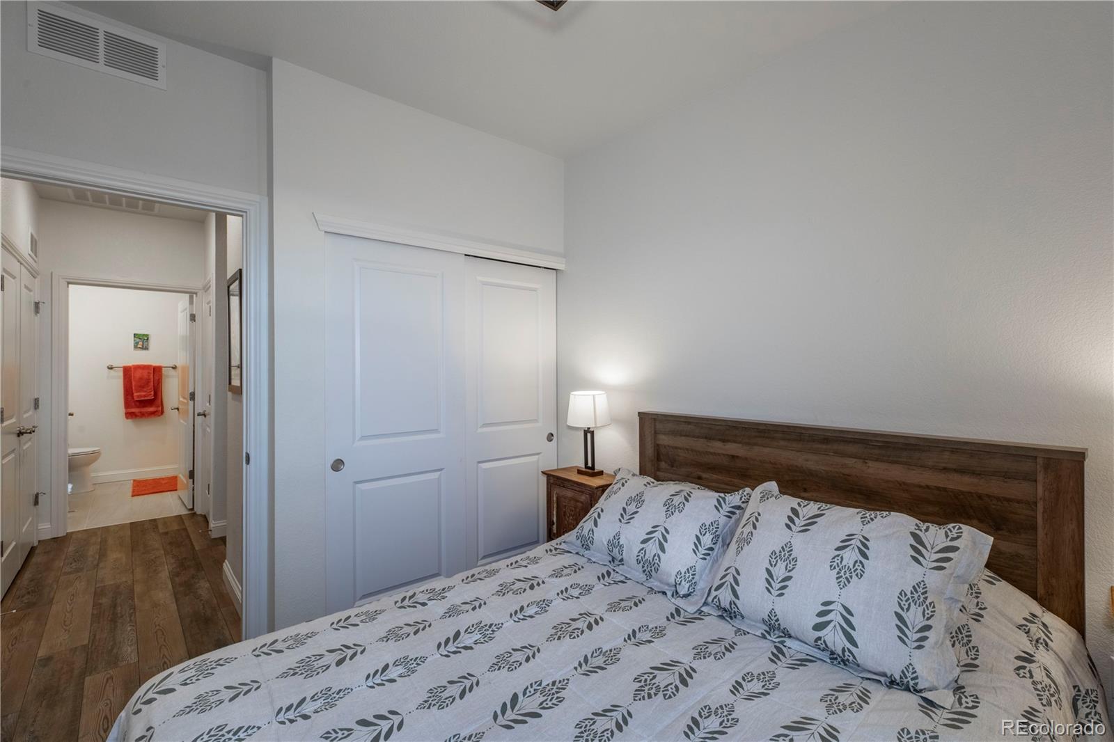 9962 W Victoria Place Unit: 106