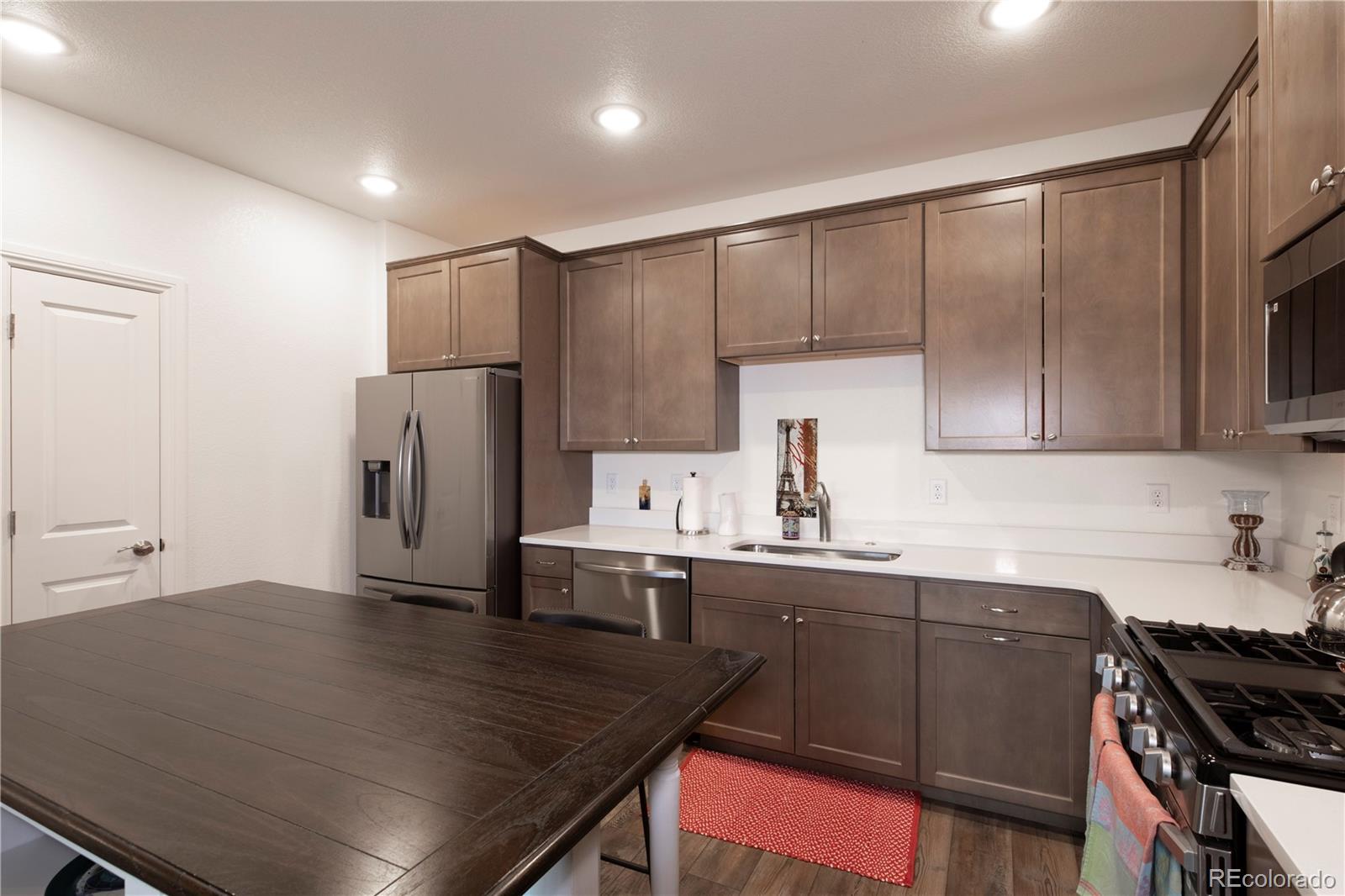 9962 W Victoria Place Unit: 106