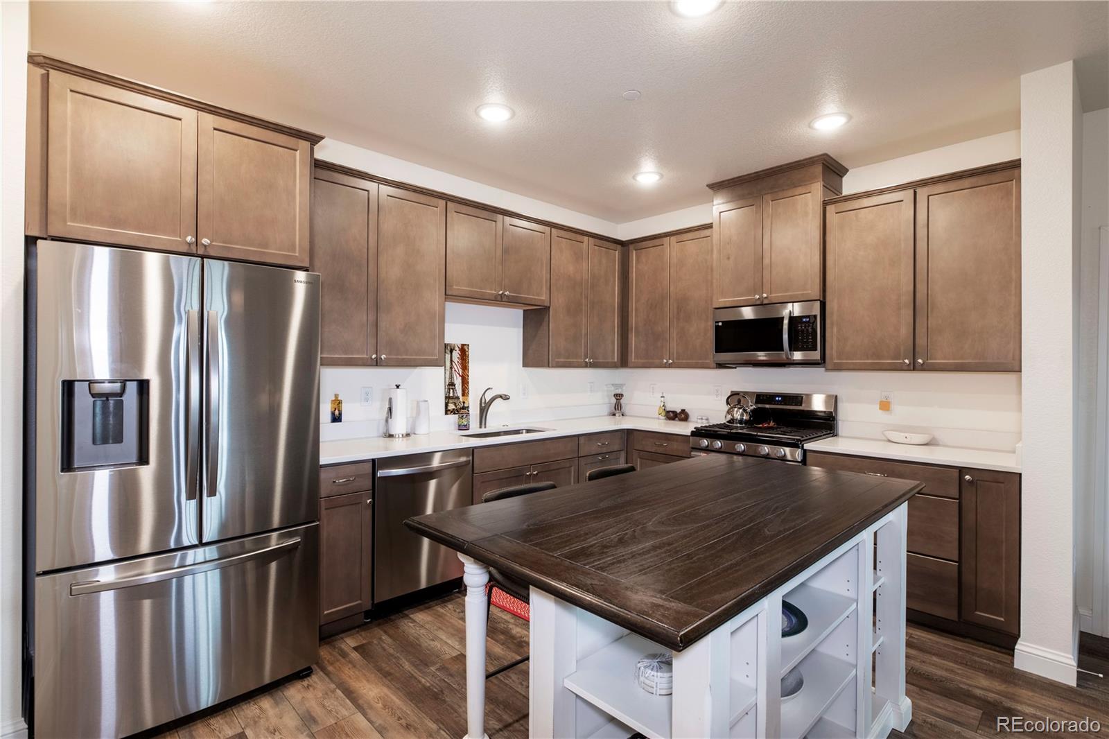9962 W Victoria Place Unit: 106