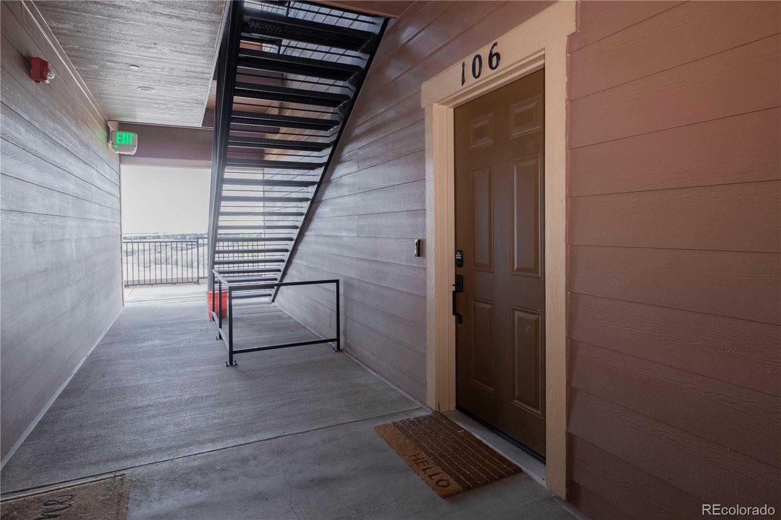 9962 W Victoria Place Unit: 106