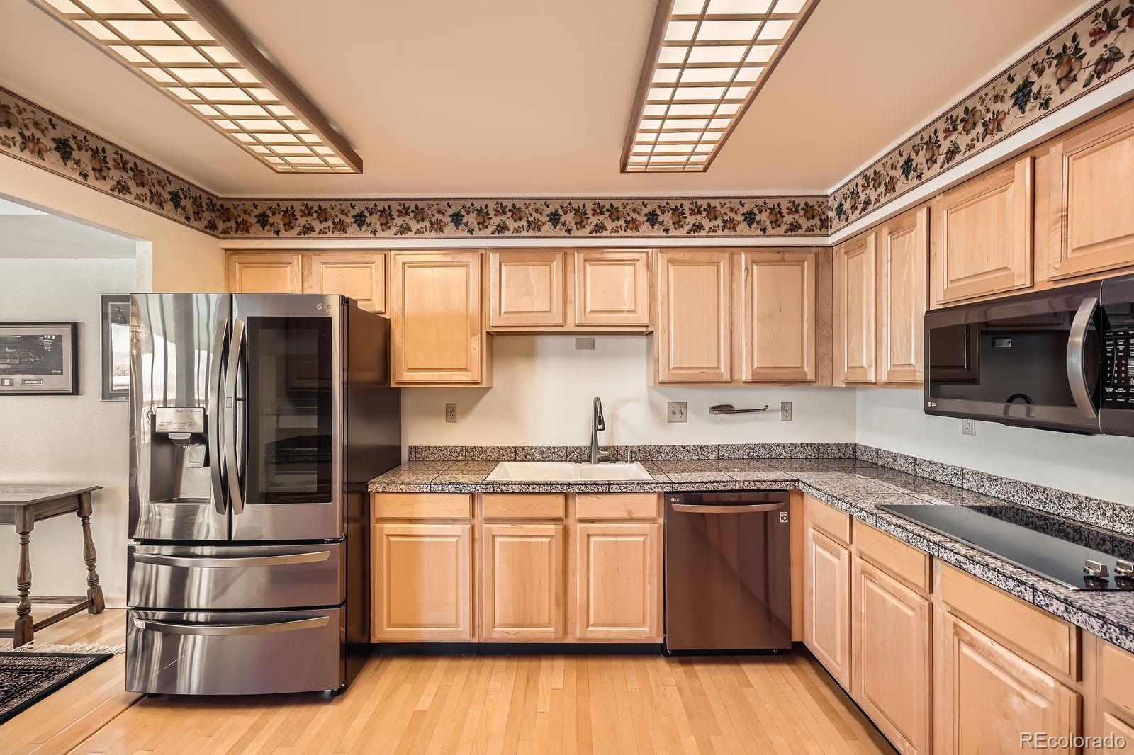 1551 Larimer Street Unit: 1402