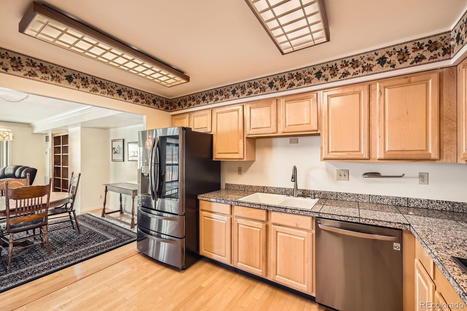 1551 Larimer Street Unit: 1402