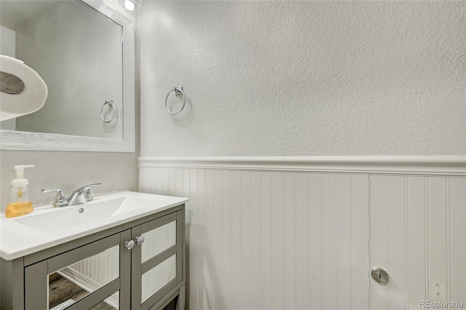 5660 S Algonquian Way Unit: B