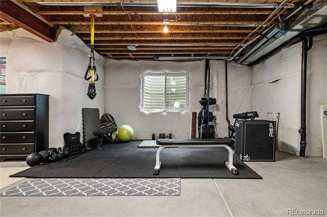 6827 Leilani Lane