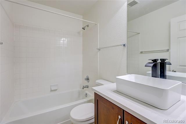 19043 E 58th Avenue