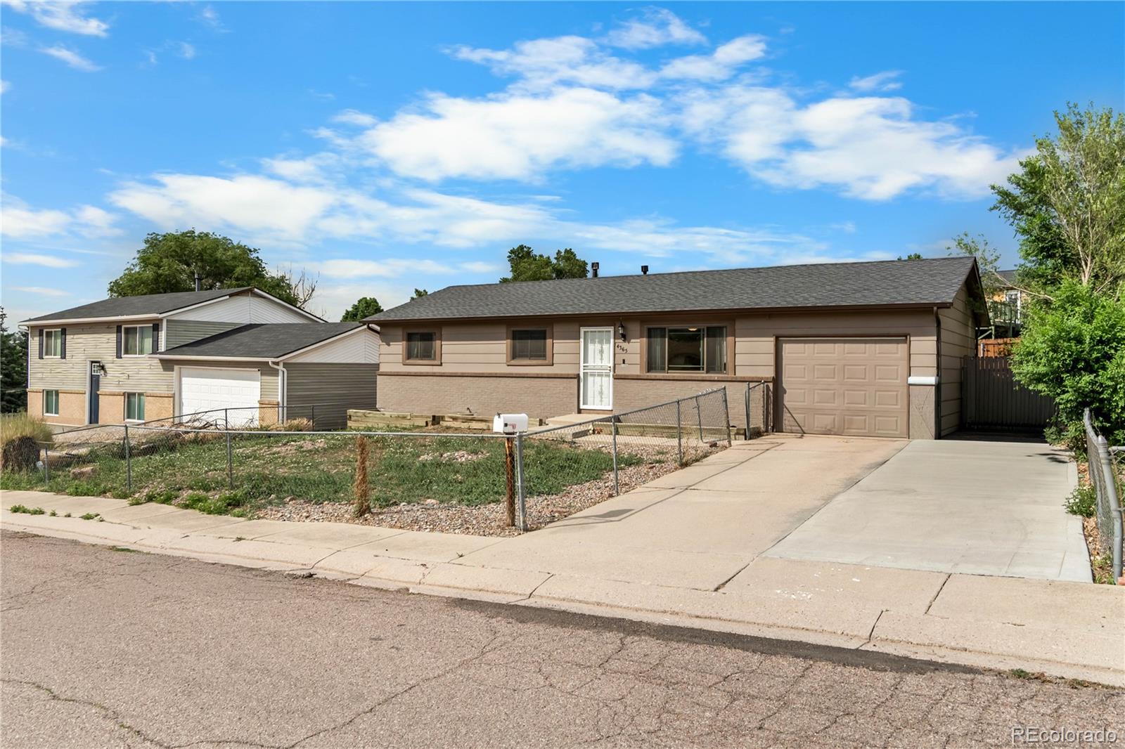 4365 Drummond S