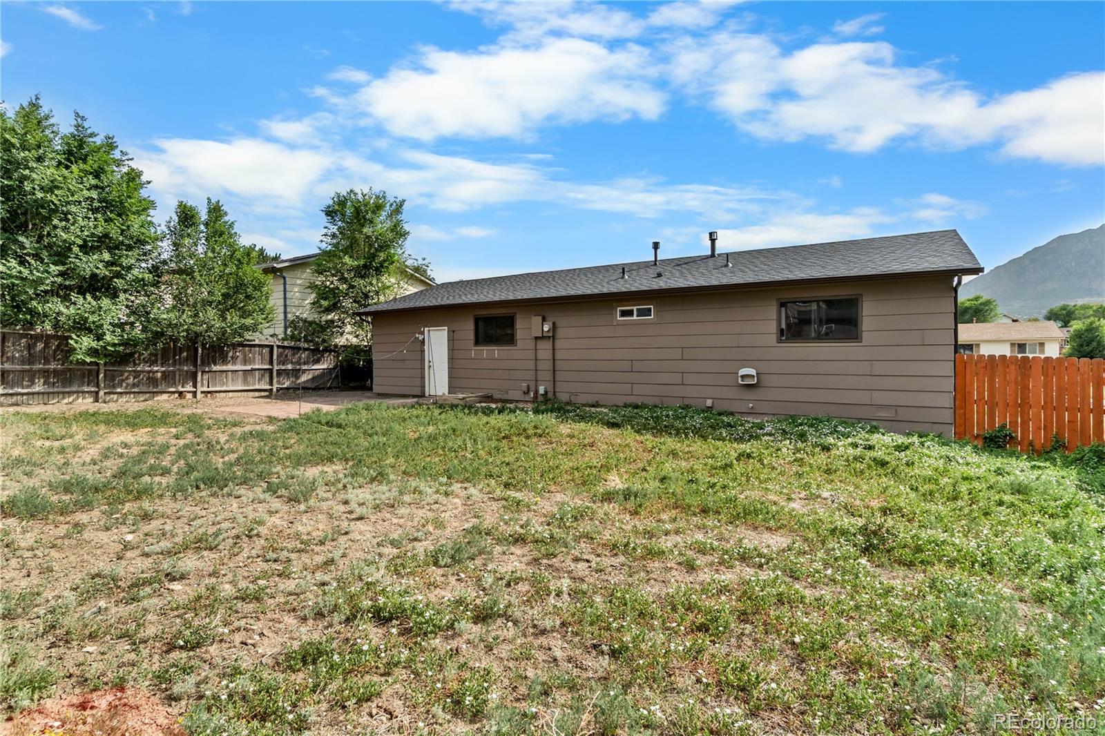 4365 Drummond S
