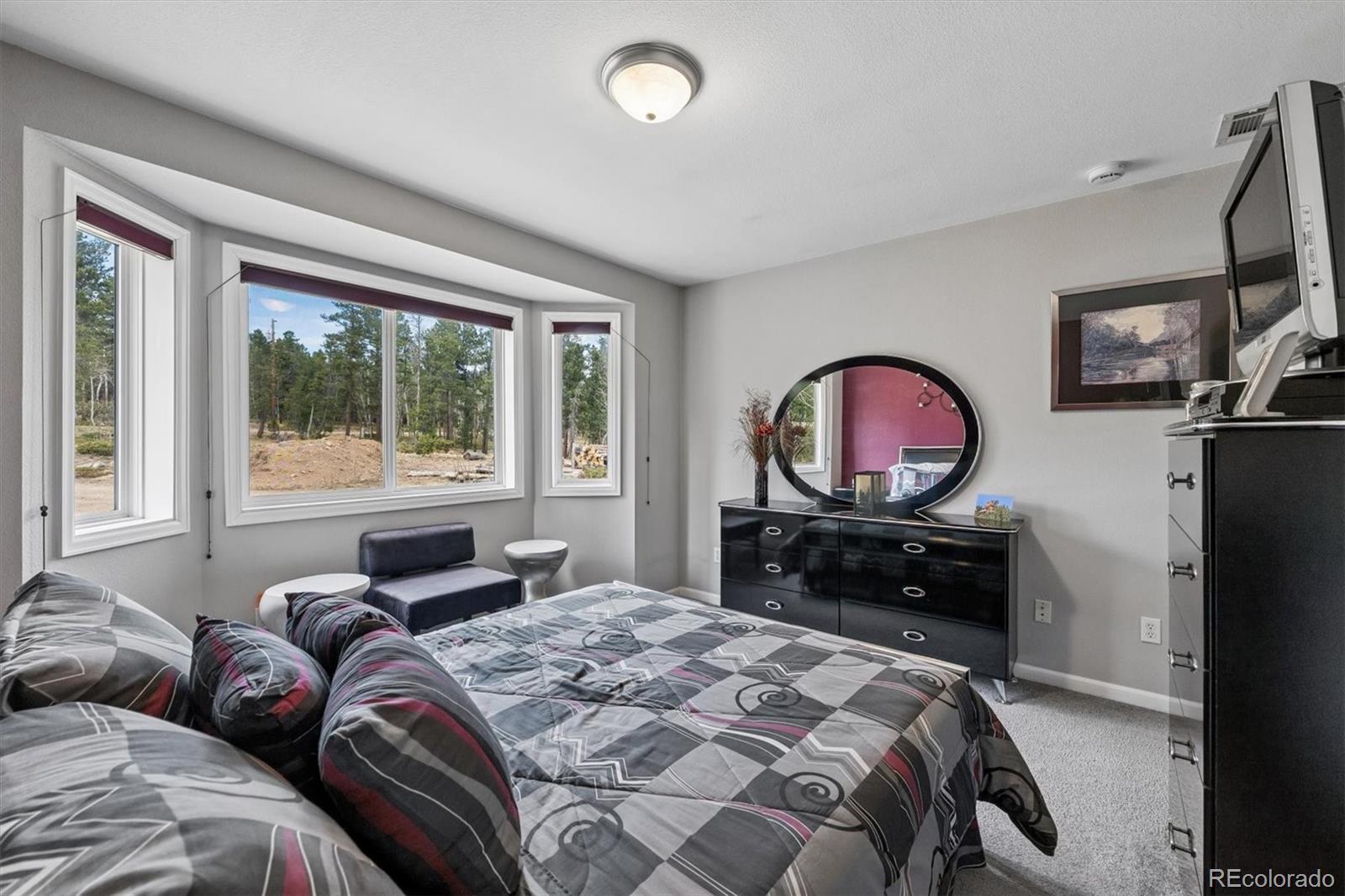 1387 Lodge Pole Drive